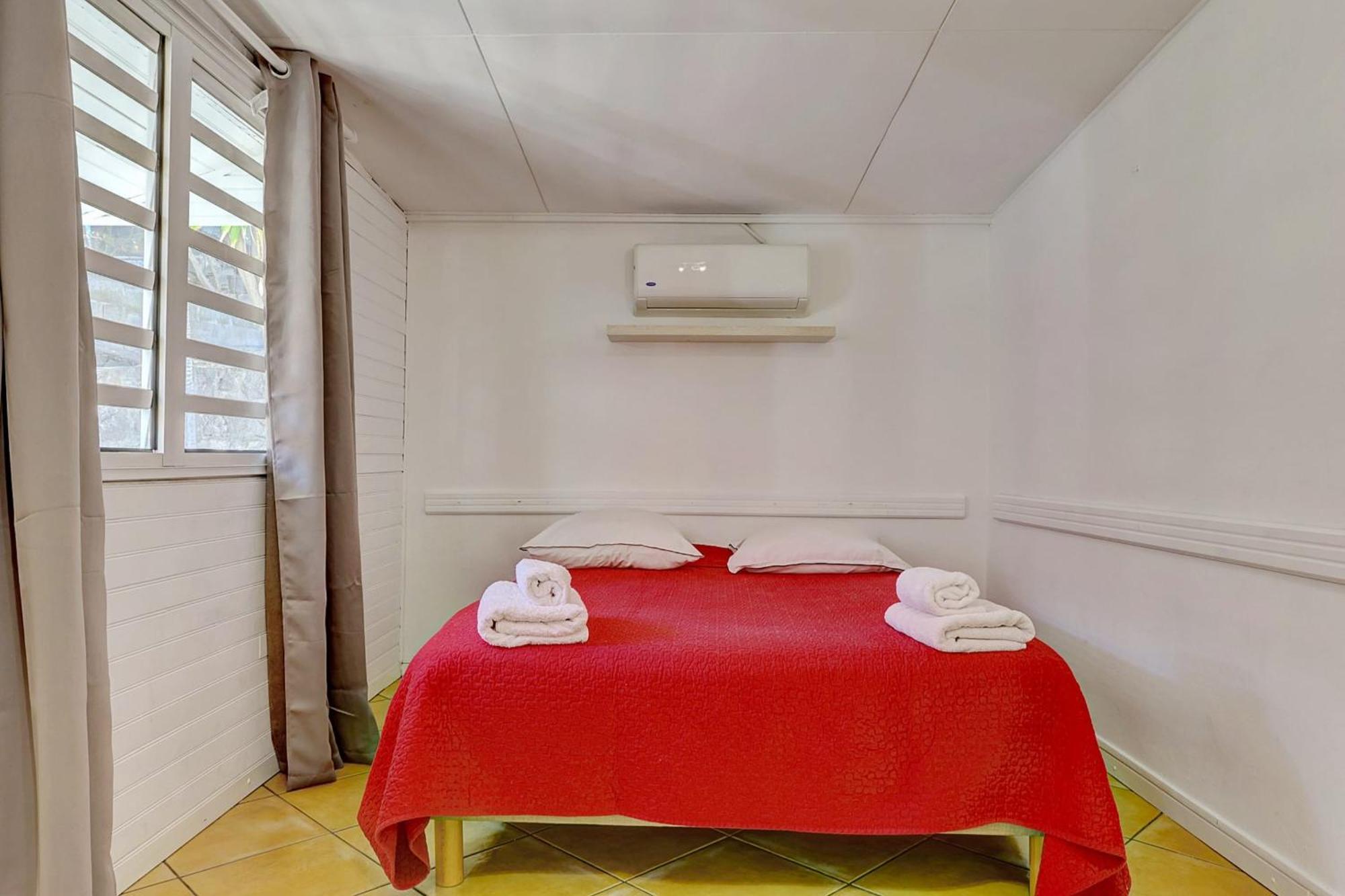 La Villa D'Eden - Saint Gilles Les Bains 외부 사진